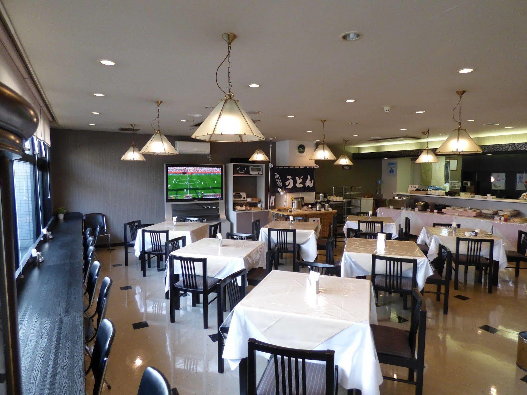 Apa Hotel Takamatsu Kawaramachi Esterno foto
