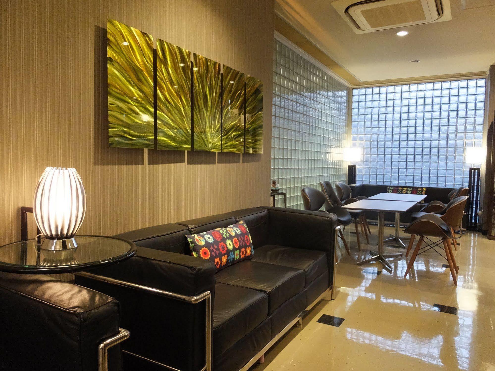 Apa Hotel Takamatsu Kawaramachi Esterno foto